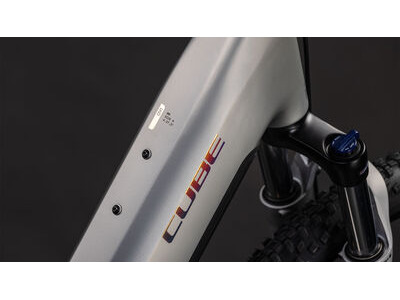 Cube Reaction Hybrid One 800 click to zoom image