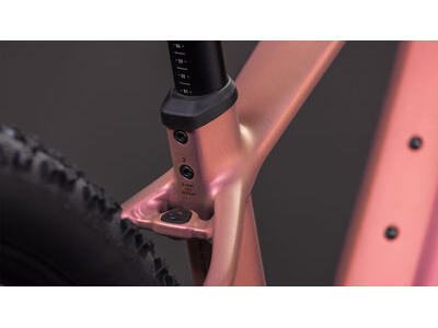 Cube Reaction Hybrid Slx 800 click to zoom image