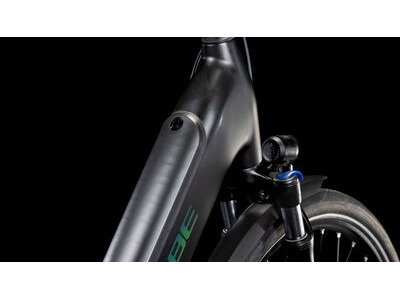 Cube Supreme Hybrid Pro 625 click to zoom image