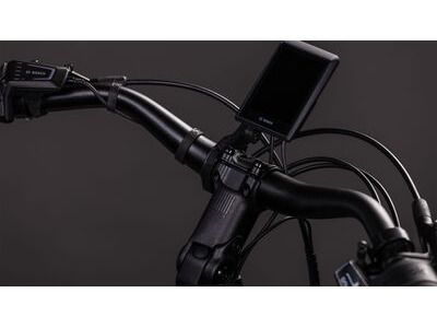 Cube Supreme Hybrid Deluxe Pro 600 click to zoom image