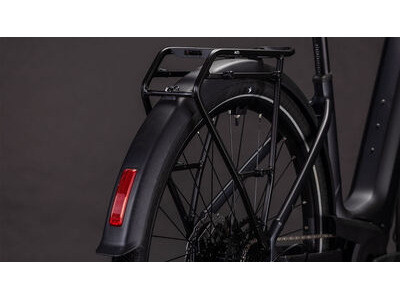 Cube Touring Hybrid One 600 click to zoom image