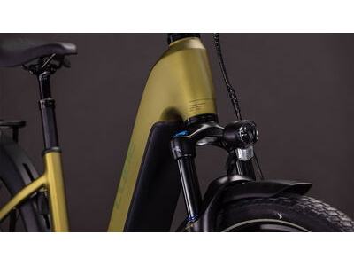 Cube Touring Hybrid Pro 800 click to zoom image