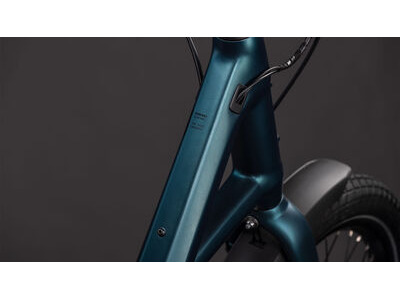 Cube Compact Hybrid 545 click to zoom image