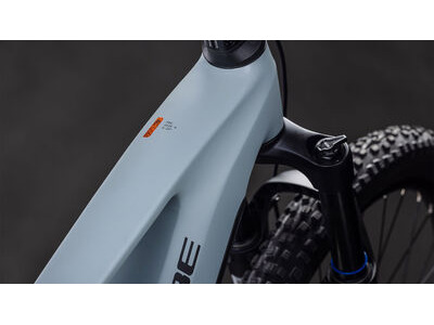 Cube Stereo Hybrid One44 Pro 800 click to zoom image